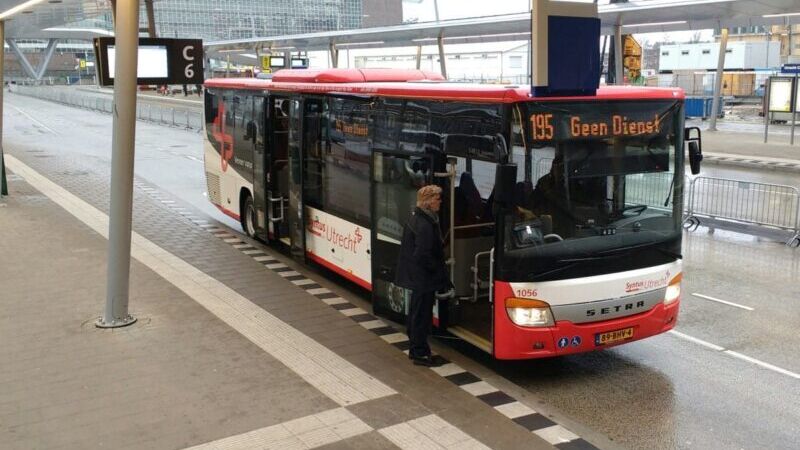 Syntus Utrecht l Utrecht Centraal -Bus 195 l MondoMarketing l Performance Driven Digital Marketing Bureau